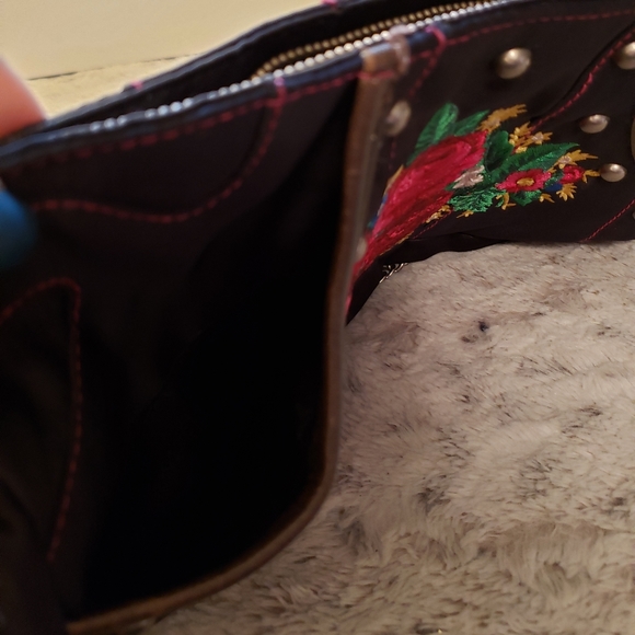 Amazing Rare Vintage Betsy Johnson Embroidered Crossbody Bag. - Picture 5 of 11